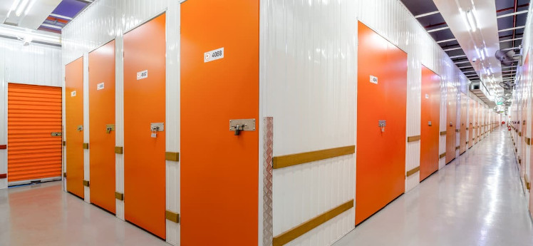 Business self storage space in Chai Wan StorHub